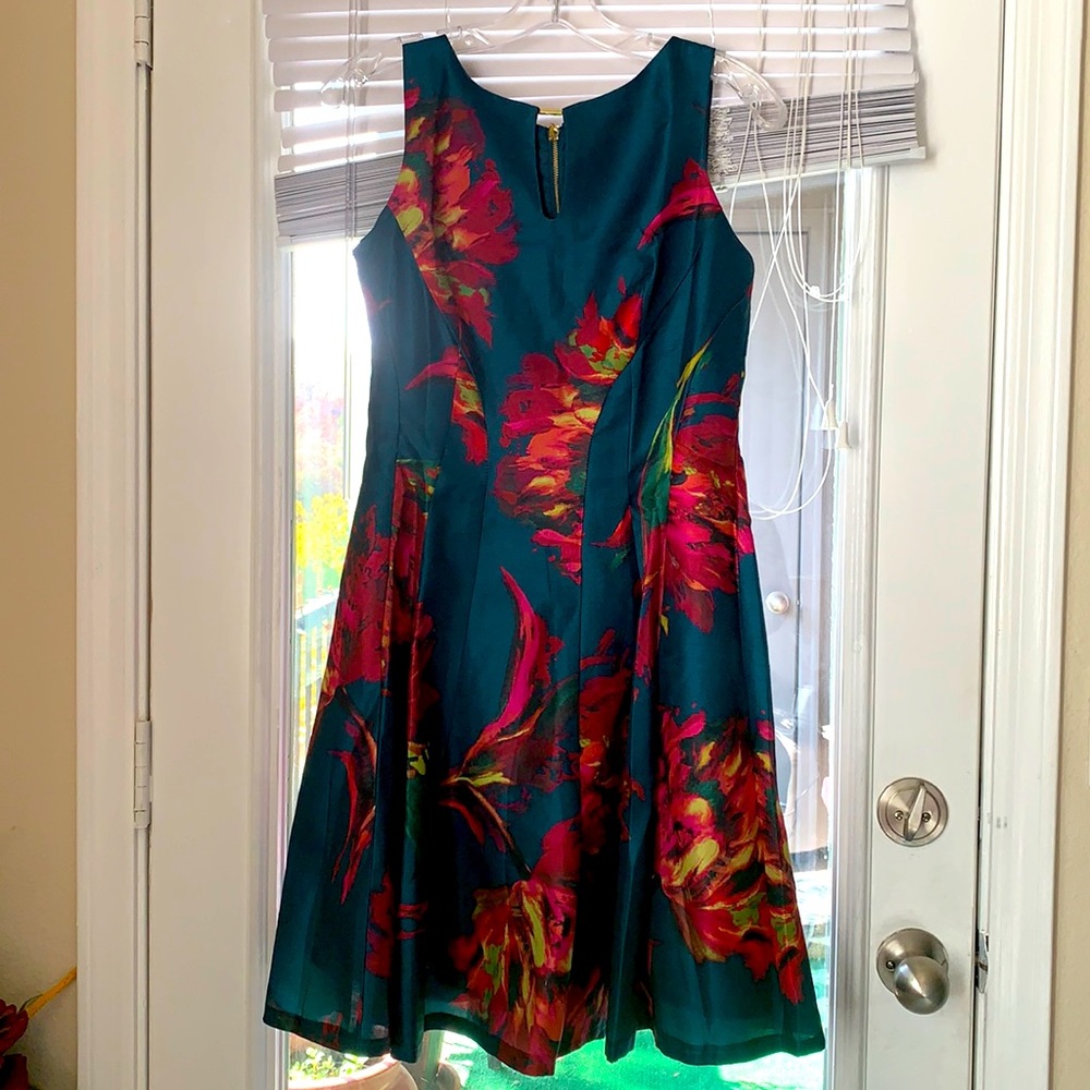Cocktail party Green dress never worn!!!!
